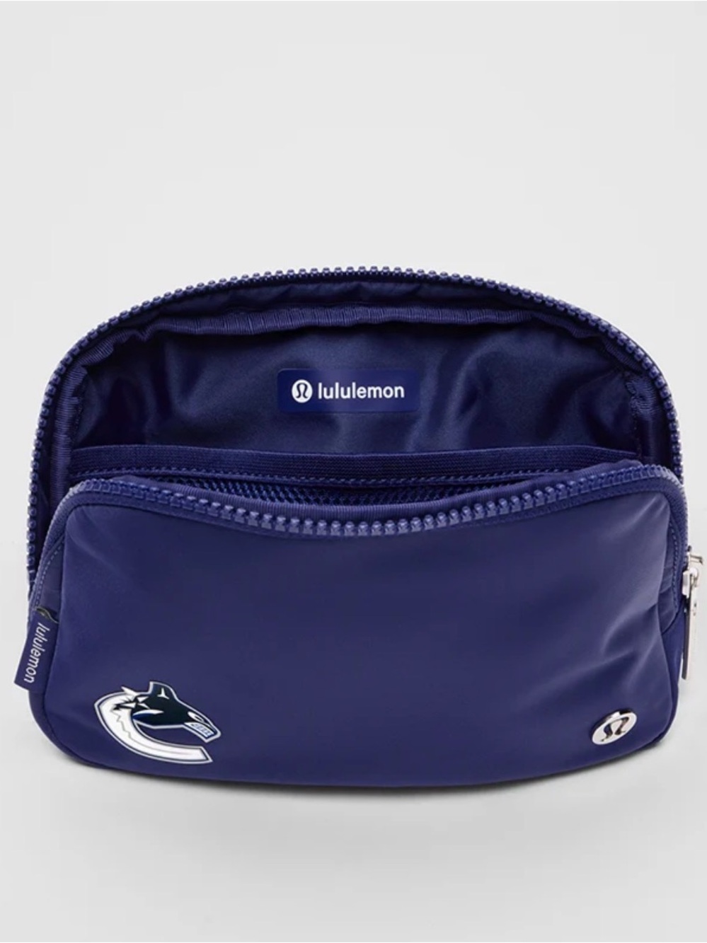 lululemon Vancouver Canucks VanBase Navy Belt Bag